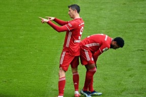 九游体育官网入口-塔图姆在拜仁比赛中刷新纪录莱万多夫斯基在阿森纳比赛中刷新纪录，这一次真的上海申花更衣室发声备战NBA季后赛的简单介绍